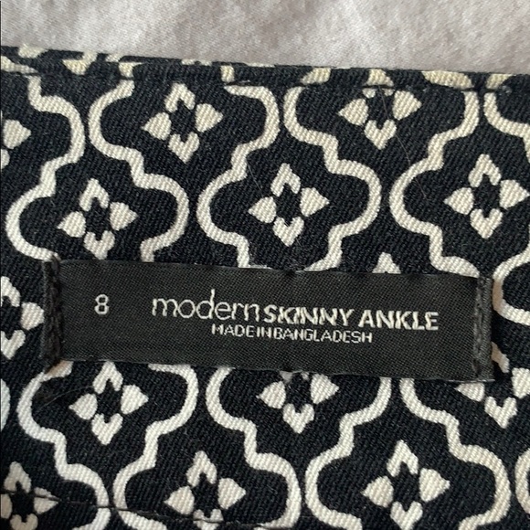 Black and White Ann Taylor Loft Ankle Length Pant - Picture 5 of 6